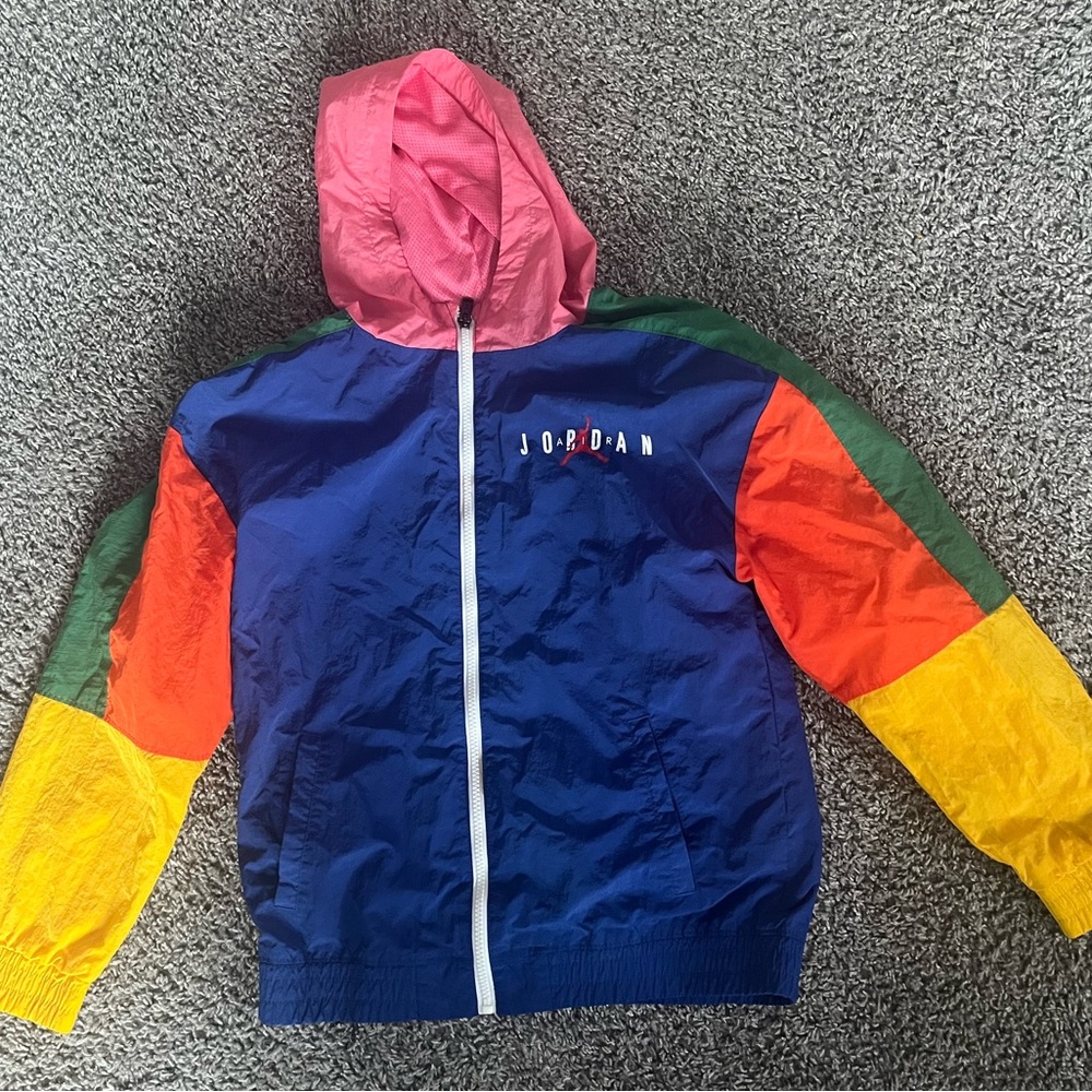 Nike Air Jordan Jumpman Classics Windbreaker Youth Large (12-13)